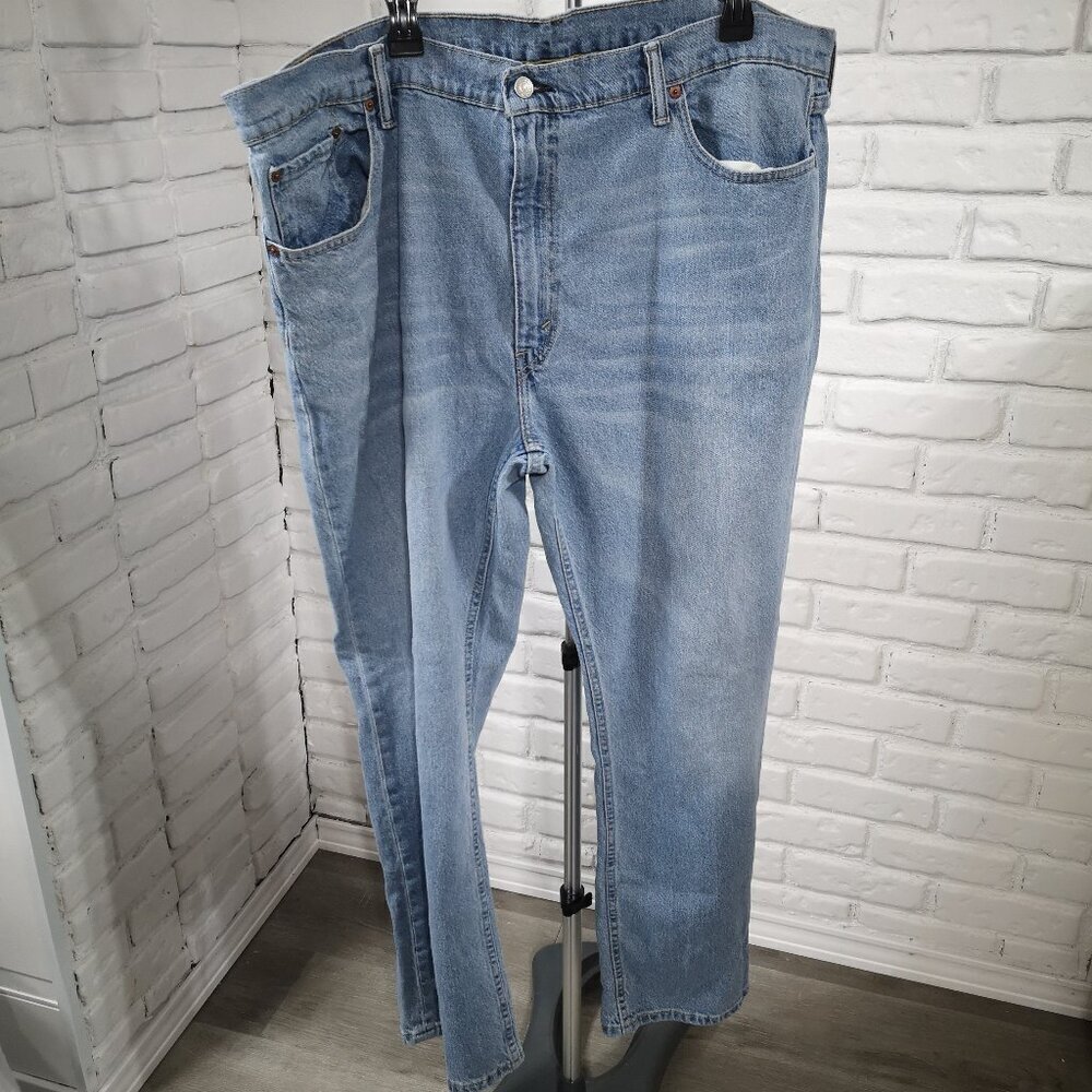 Levi's 559 Men's Size 44/32 Light Wash Zipper & Button Closure Blue Jeans
